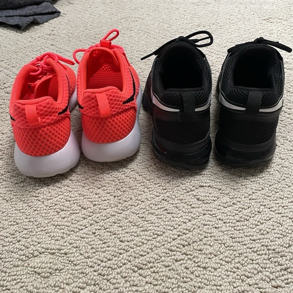 Nike sneakers lot of 2 size 8.5 - Picture 3 of 5